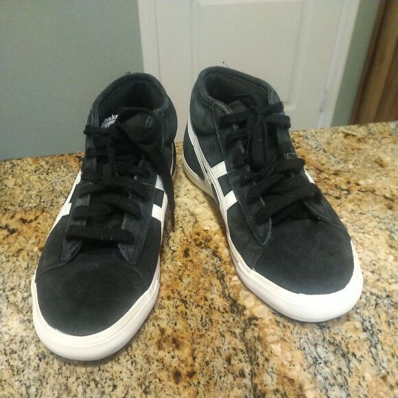 7.5 - Onitsuka Tiger Black and White High Tops Sneakers D3Q2L - Picture 2 of 12